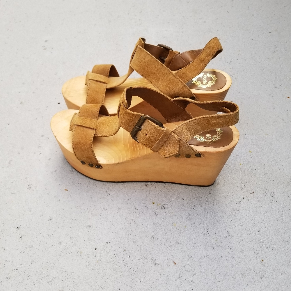 NWOB Ecoté Wood and Suede Wedge Clogs Sandals Sz 8 - Picture 3 of 4